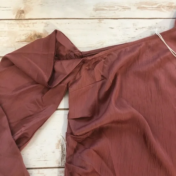 Lulumari Rose Mauve One Shoulder Top - Picture 7 of 7